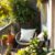 Balkon w małym mieszkaniu: praktyczne pomysły na funkcjonalną i przytulną aranżację