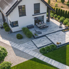 Jak stworzyć trwałą i estetyczną przestrzeń wokół domu?